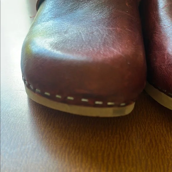 Women's Burgundy Leather Mules - Picture 3 of 10